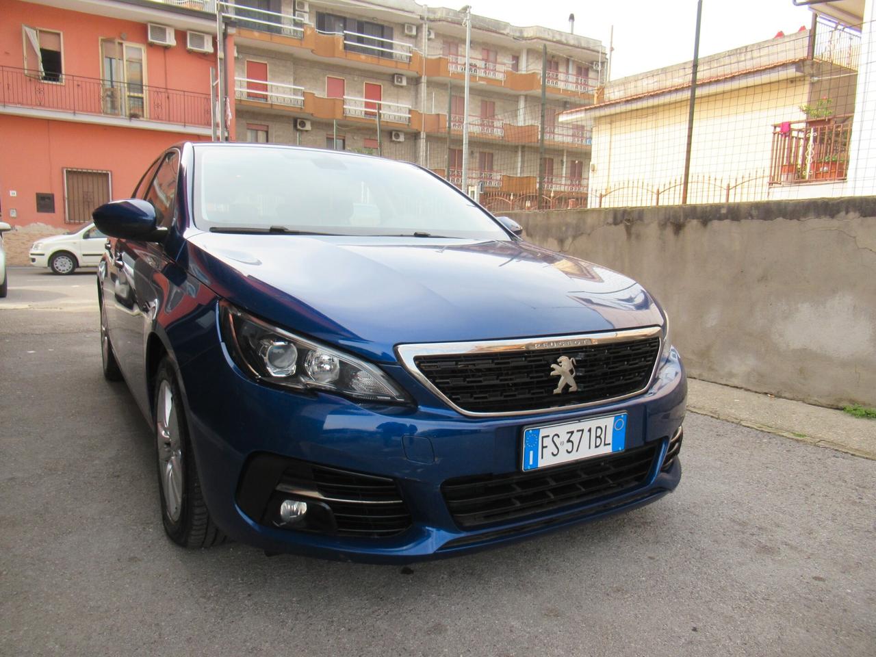Peugeot 308 BlueHDi 130 S&S Allure