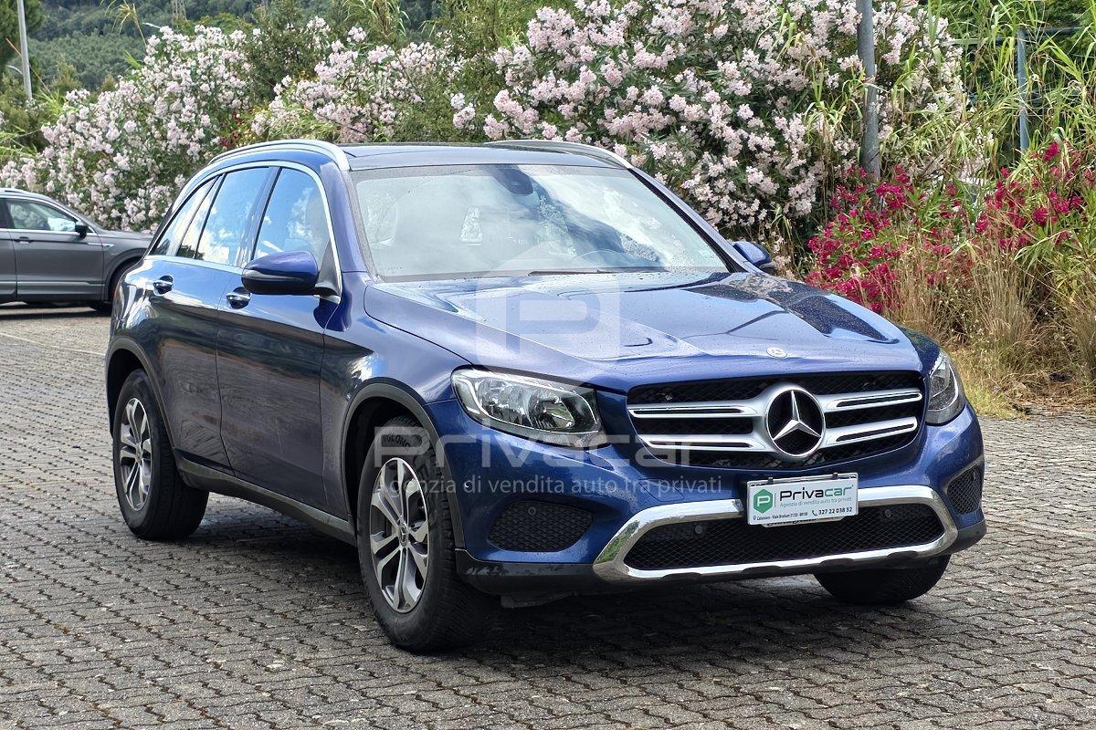 MERCEDES GLC 220 d 4Matic Business