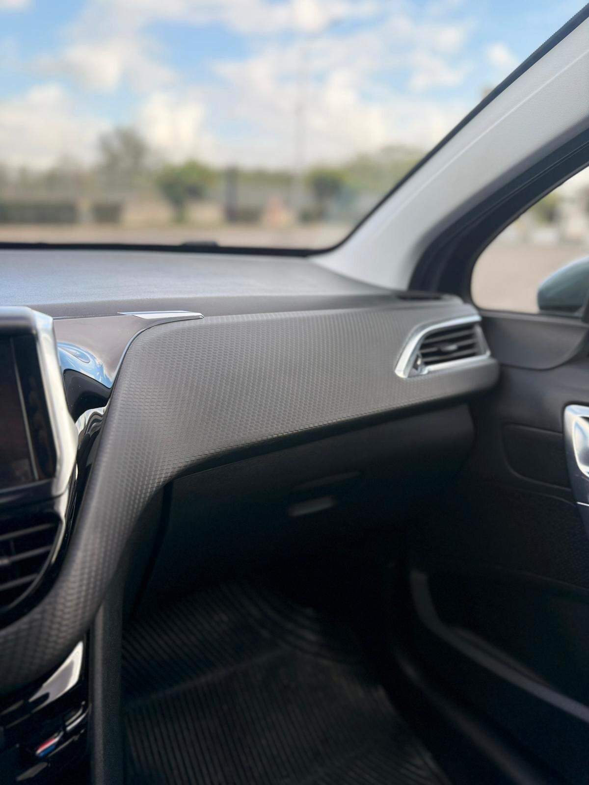 Peugeot 2008 BlueHDi 100 GT Line