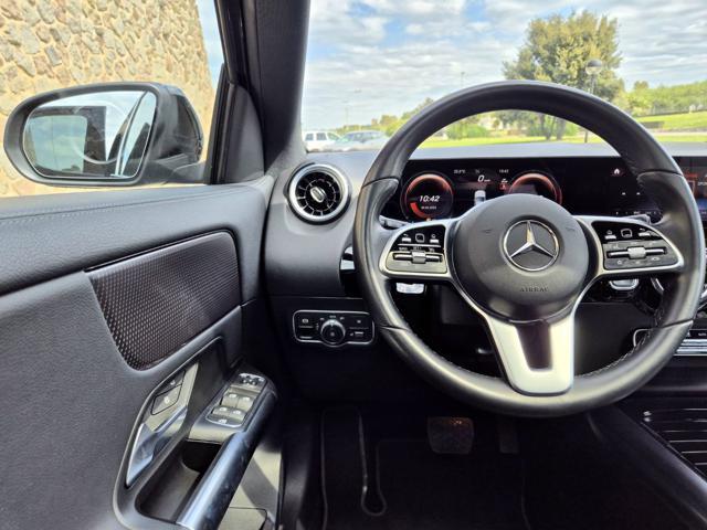 MERCEDES-BENZ GLA 220 d Automatic 4Matic Sport Plus