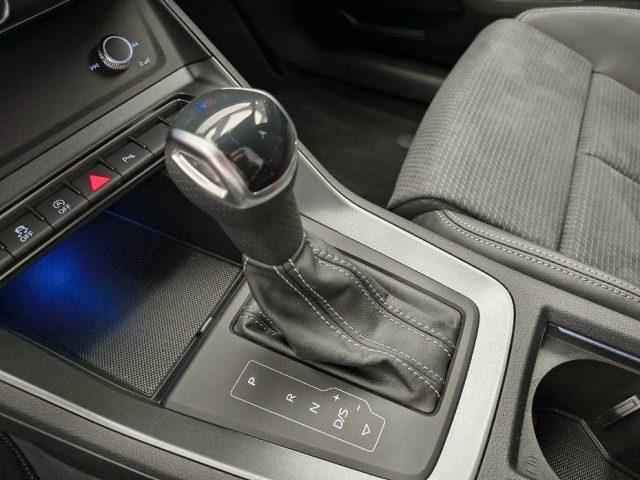 AUDI Q3 35 TDI S tronic Identity Black