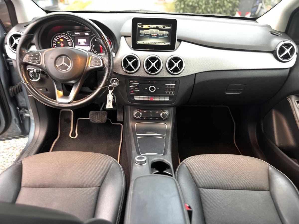 MERCEDES - Classe B - B 200 Automatic 4Matic Premium