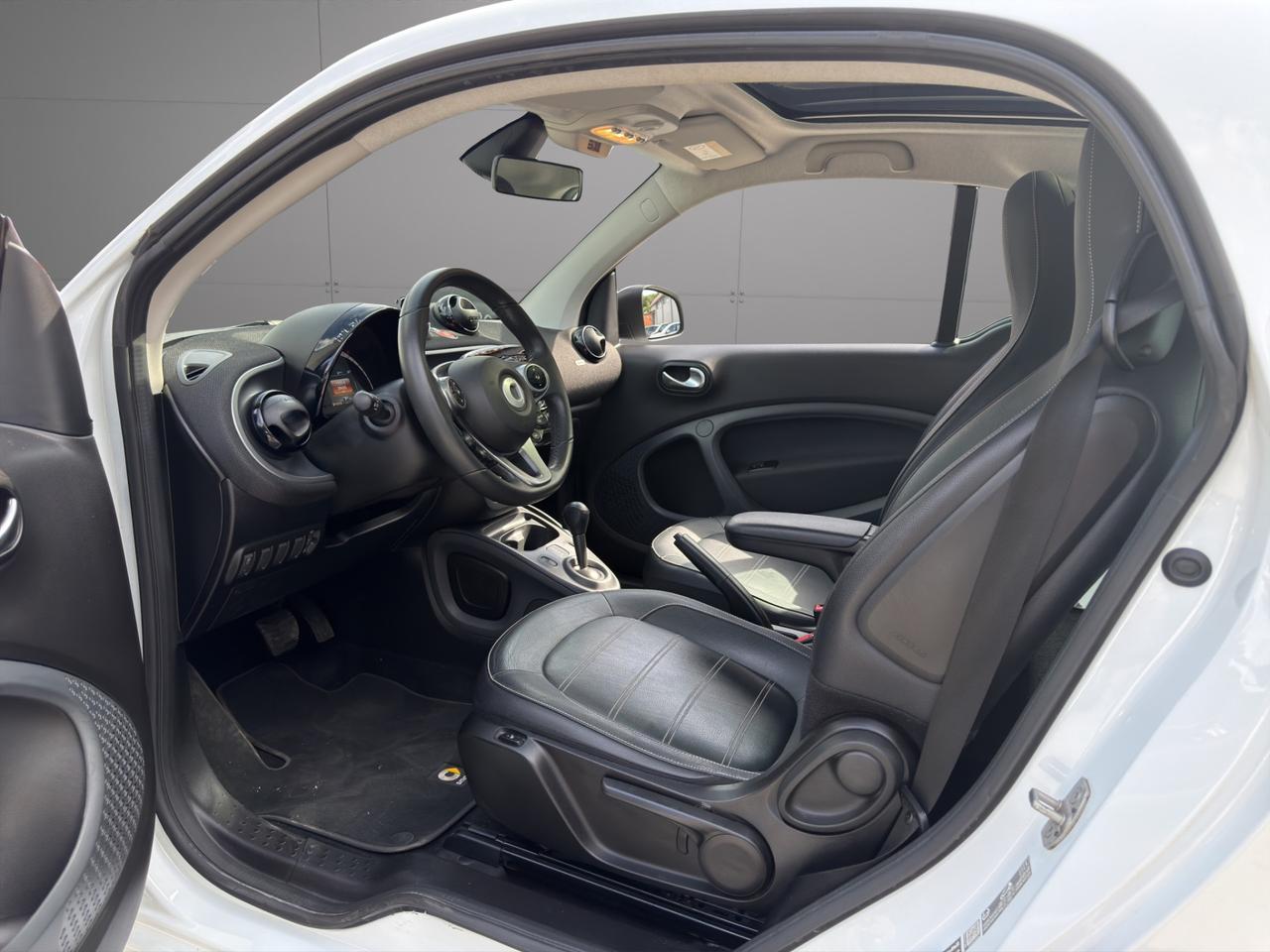 Smart forTwo 1.0 Prime - Unipro - Promo Finanziamento - Tetto panoramico - Bracciolo - Sedili riscaldabili