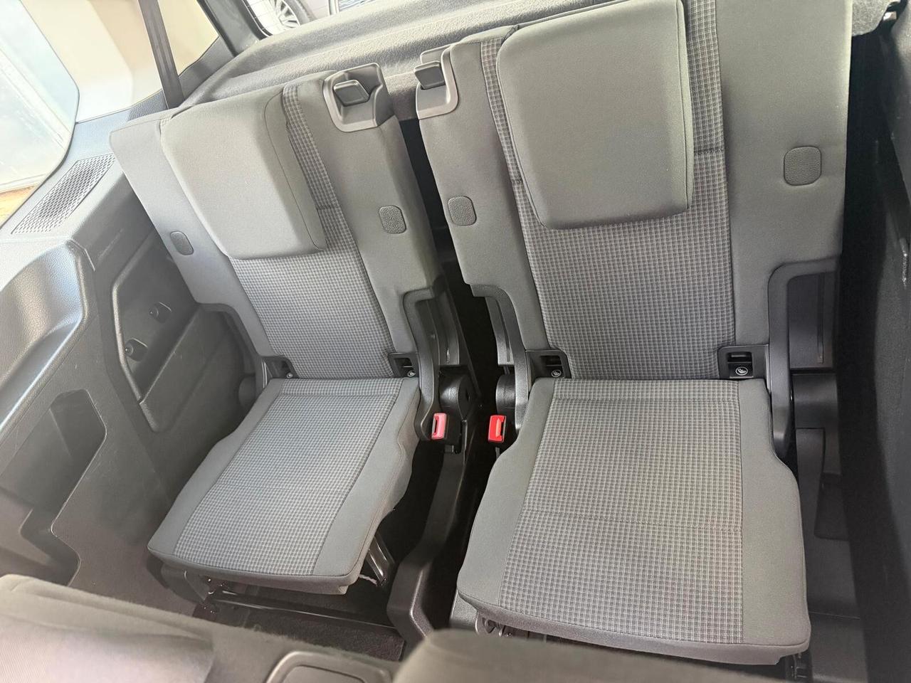 Volkswagen Caddy Pianale Ribassato 2.0 TDI 102 CV Space Maxi 7 POSTI DUE PORTIERE SCORREVOLI