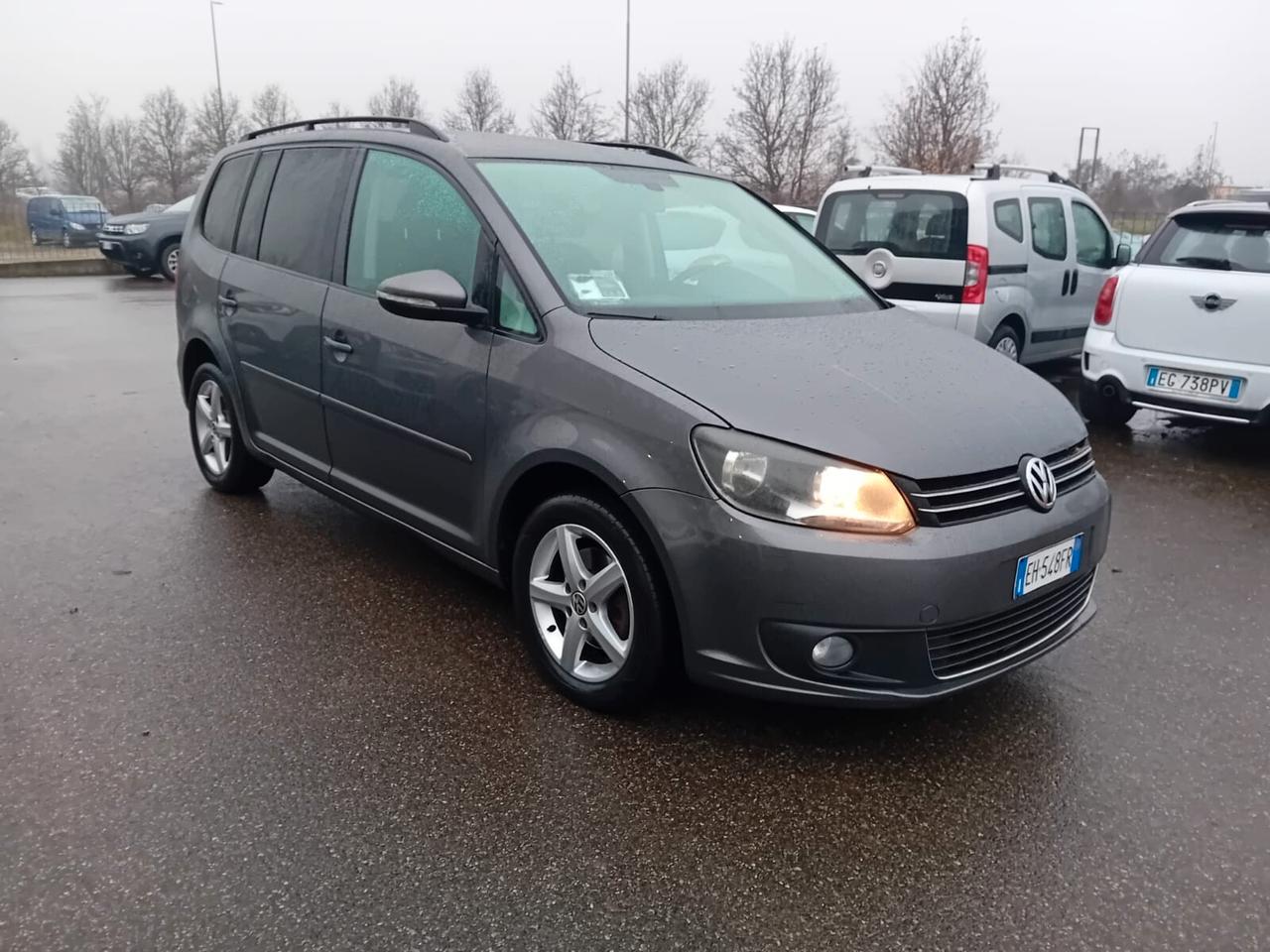 Volkswagen Touran 1.6 tdi Comfortline dsg Unicoproprietario 5 POSTI