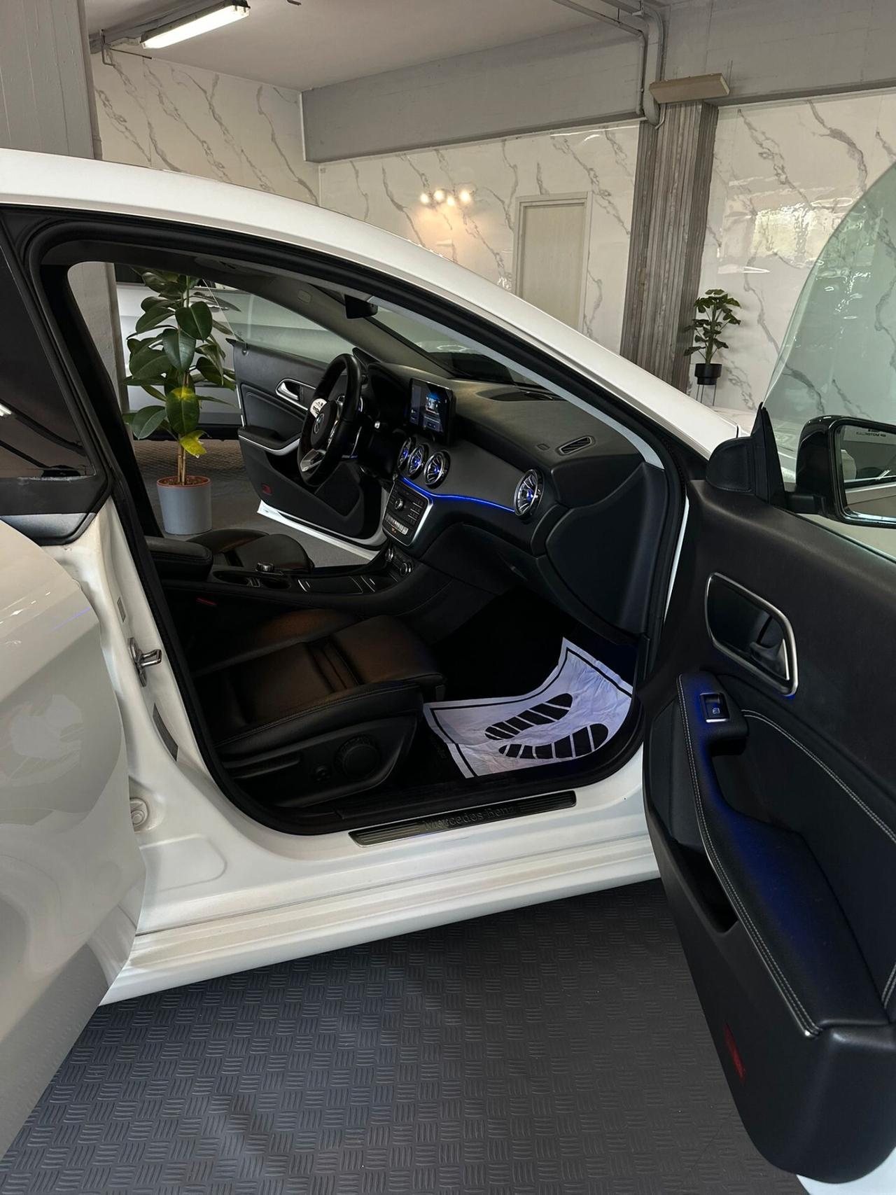Mercedes-benz CLA 200 d 4Matic Automatic Premium