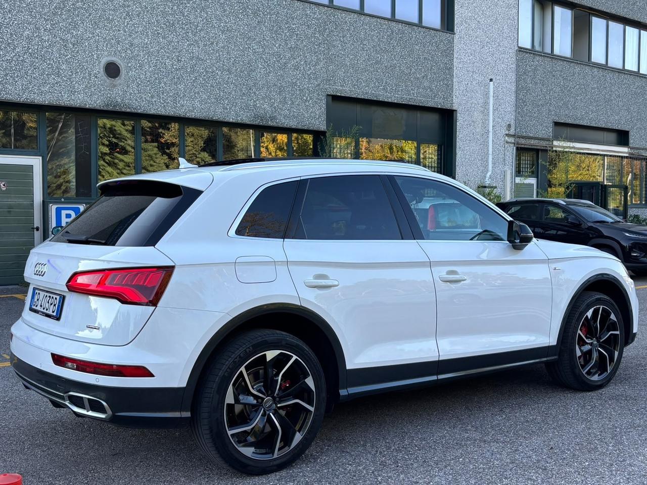 Audi Q5 55 TFSI e quattro 367 CV S tronic line plus*NO SUPERBOLLO*