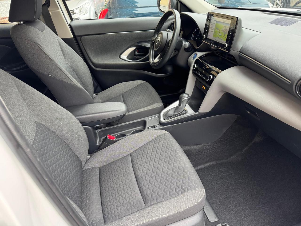 Toyota Yaris Cross 1.5 Hybrid 5p. E-CVT Business