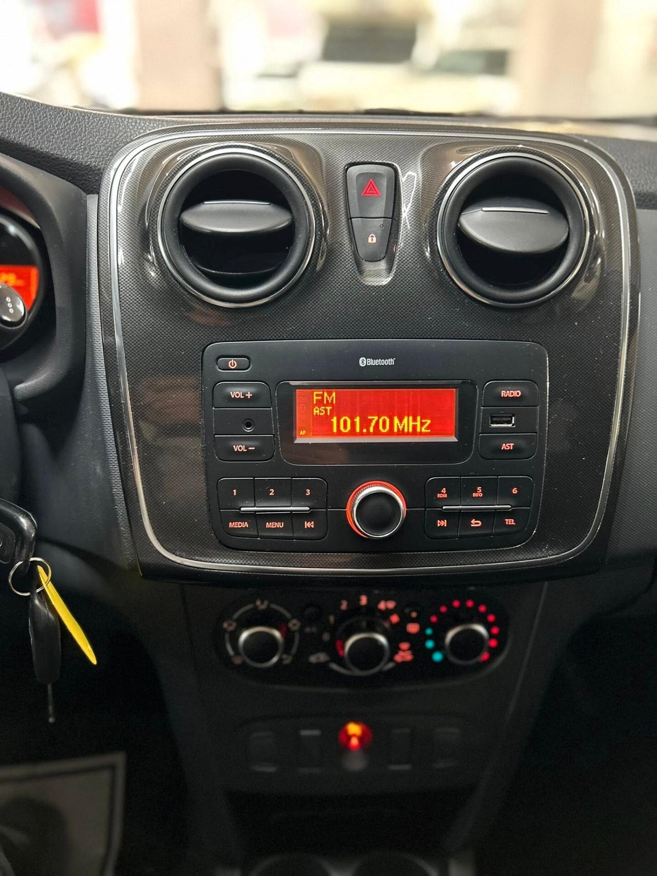 Dacia Sandero 1.5 blue Dci 2019 Solo 93000Km