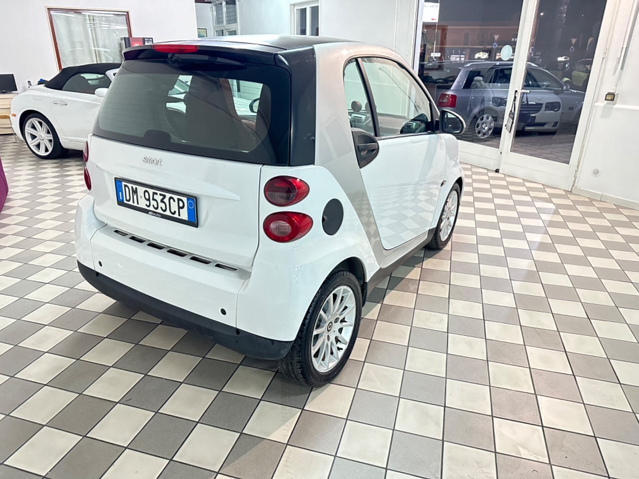 Smart ForTwo 1000 52 kW coupé passion