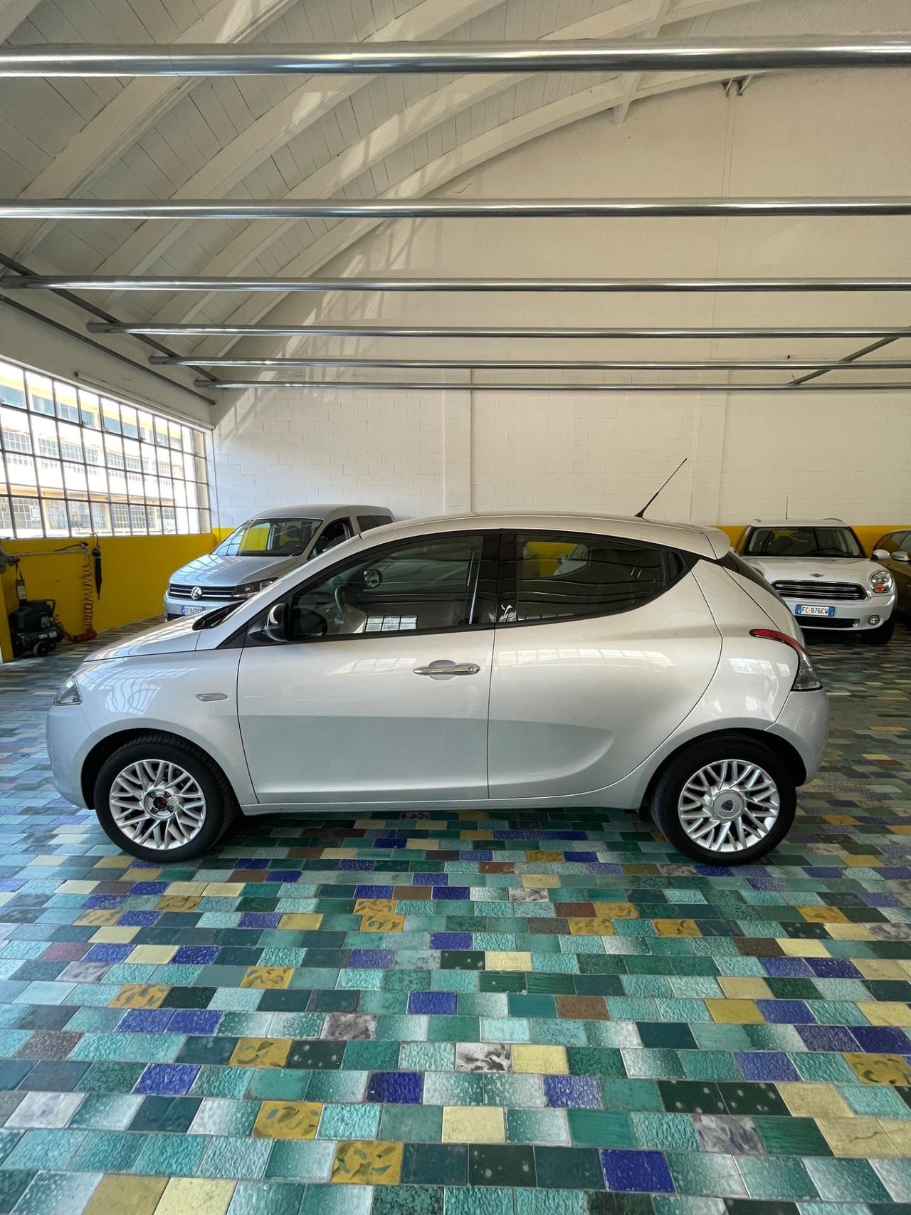 Lancia Ypsilon 1.3 MJT 16V 95 CV