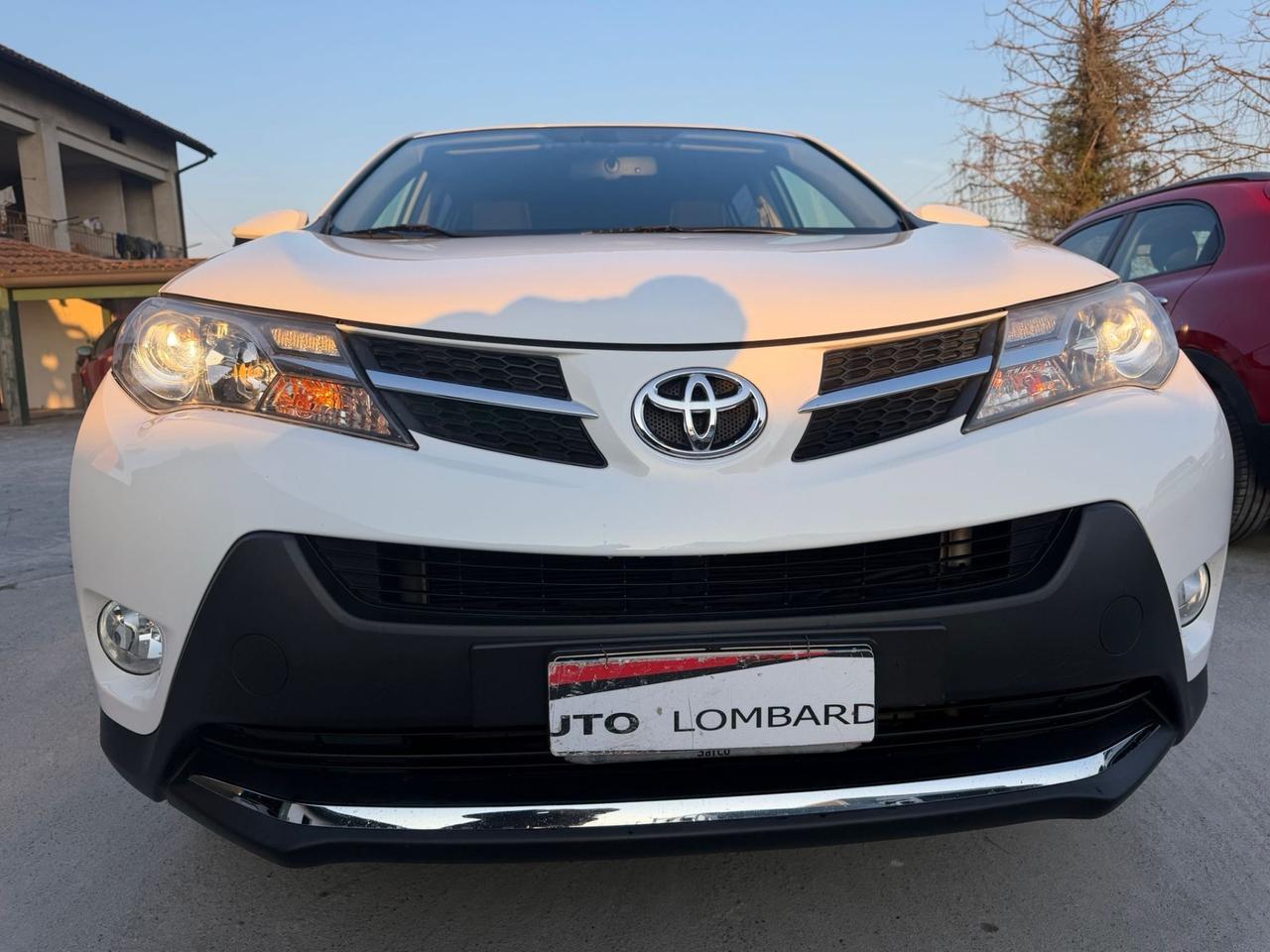 Toyota RAV 4 RAV4 2.0 D-4D 2WD Style White Ed. Neopatentati