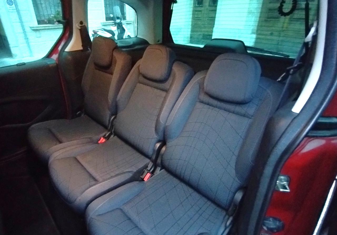 Peugeot Partner Tepee 1.6 HDi 110CV Outdoor