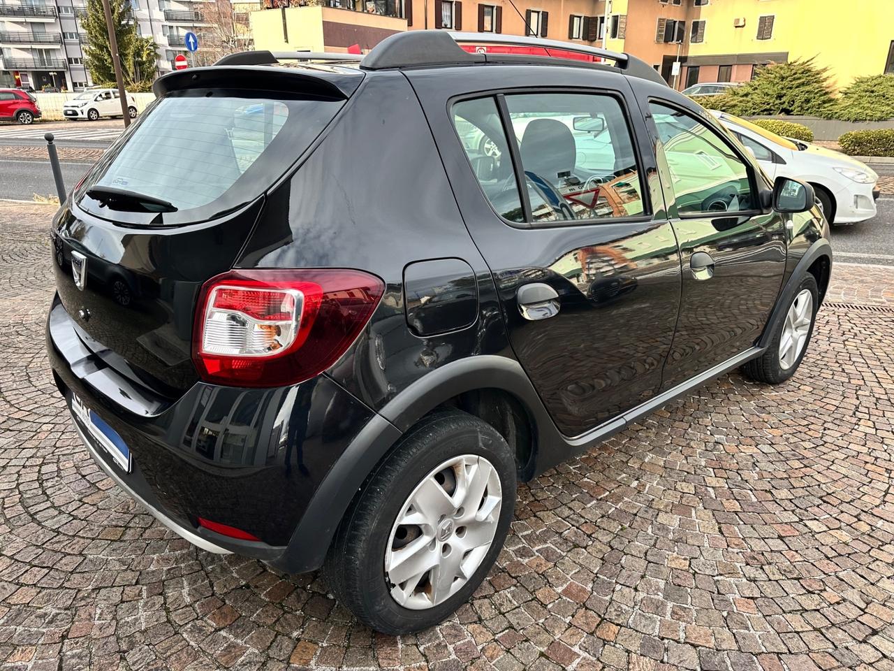 Dacia Sandero Stepway - 1.0Bz 90CV 5P - Neopatentati