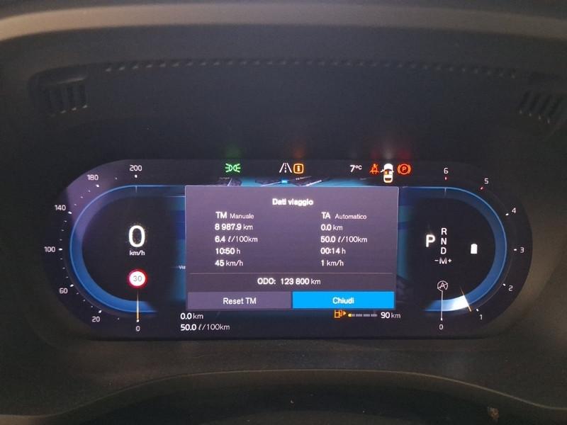 VOLVO XC60 B4 D AWD AUTOMATICO MOMENTUM PRO MY22 5 PORTE SUV