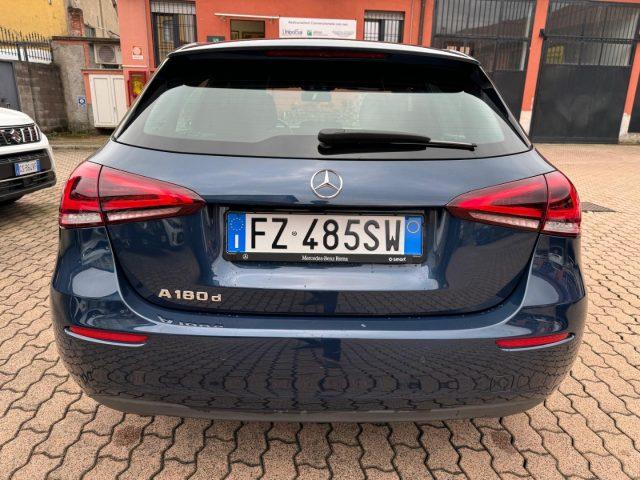 MERCEDES-BENZ A 180 D AUTOMATIC BUSINESS EXTRA