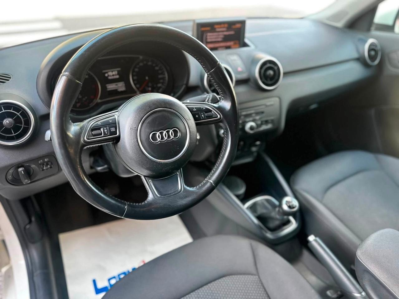 Audi A1 1.6 TDI Attraction NEOPATENTATI