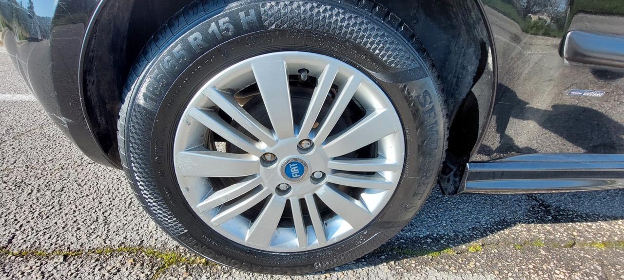 PUNTO 1,3 MTJ DIESEL 75 CV MODELLO SPORT X NEOPATENTATI DISTRIBUZIONE FATTA IMPECCABILE