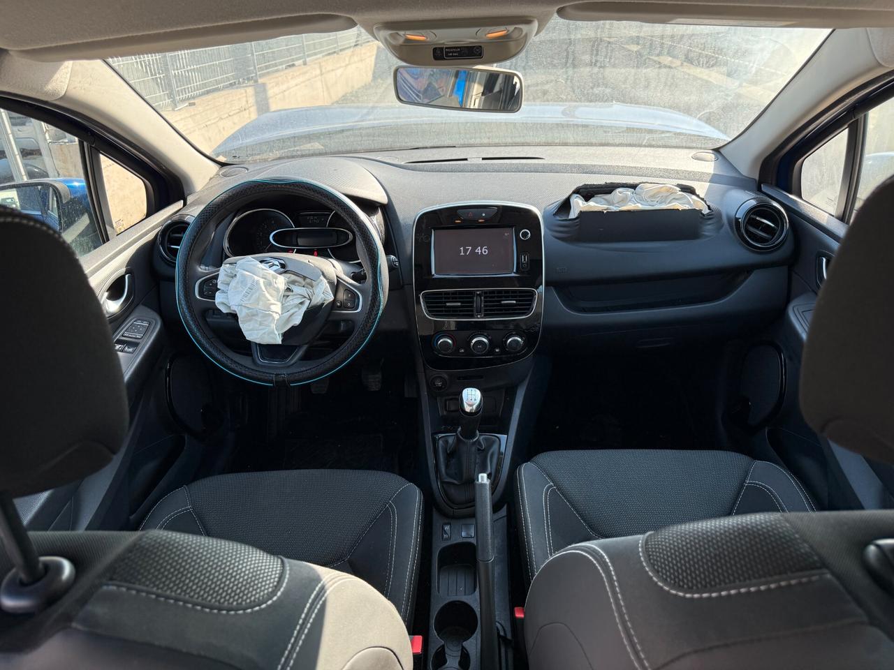 RENAULT CLIO ANNO 2018 1.5 DIESEL 75 CV *SINISTRATA