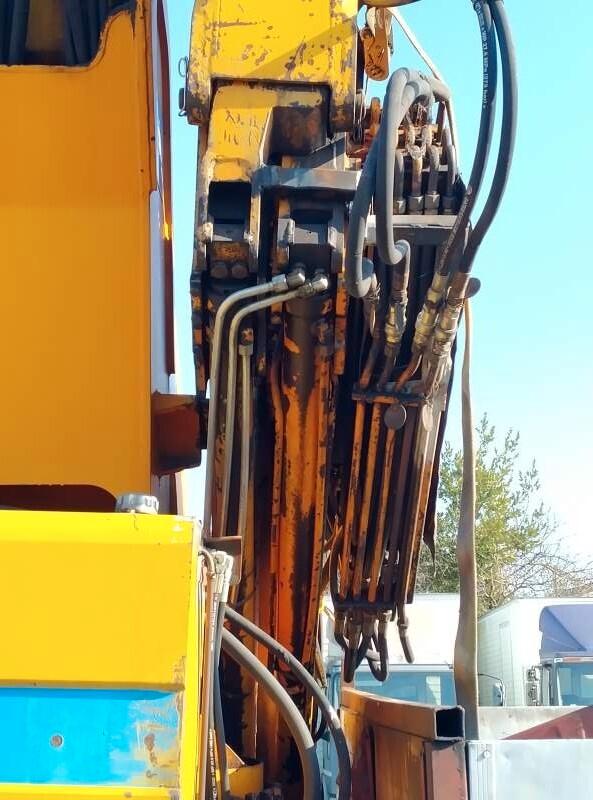 IVECO 170-30 TC 3 ASSI CON GRU EFFER 37N