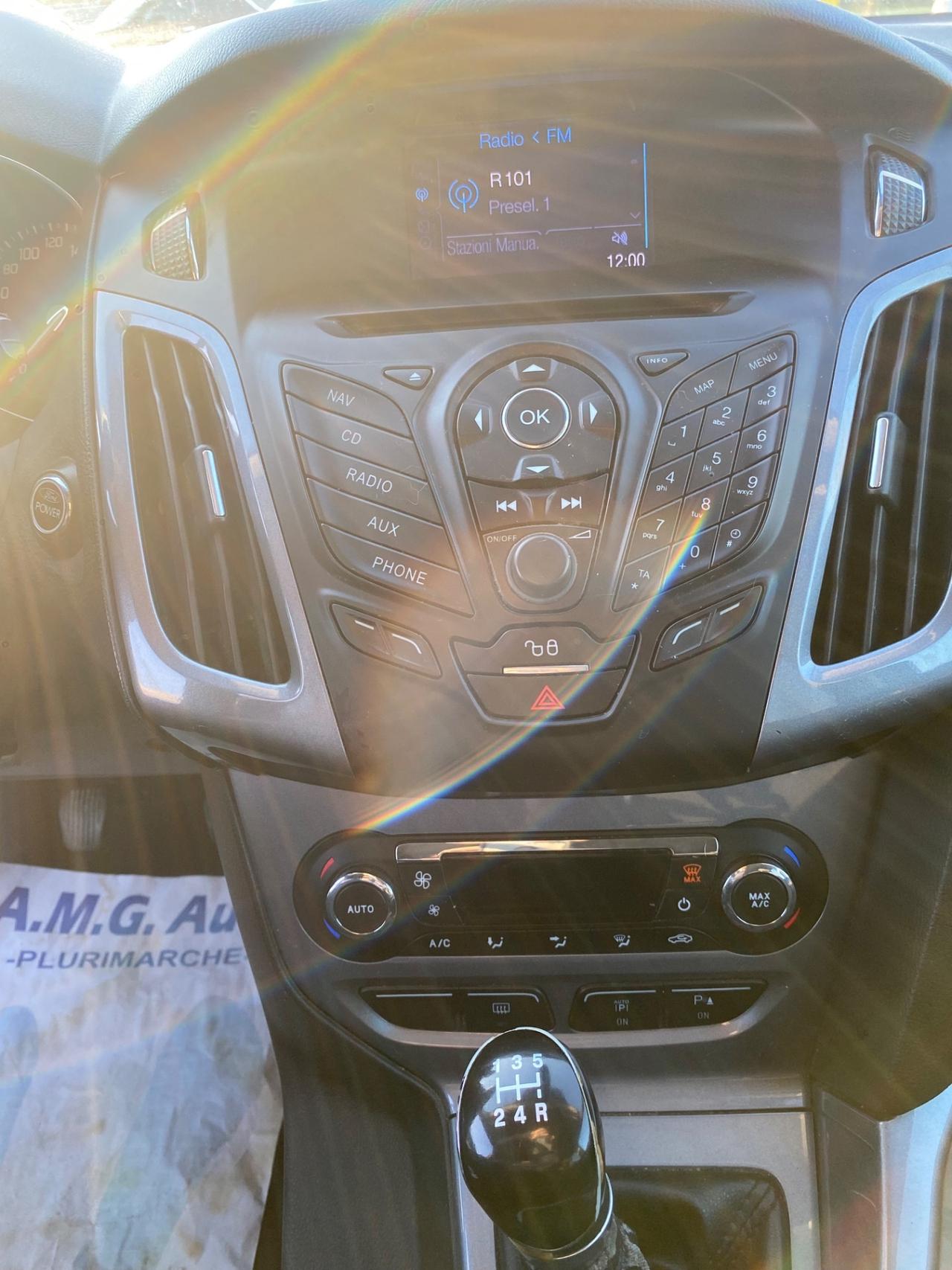 Ford Focus 1.6 120 CV 88 KW GPL SW Titanium