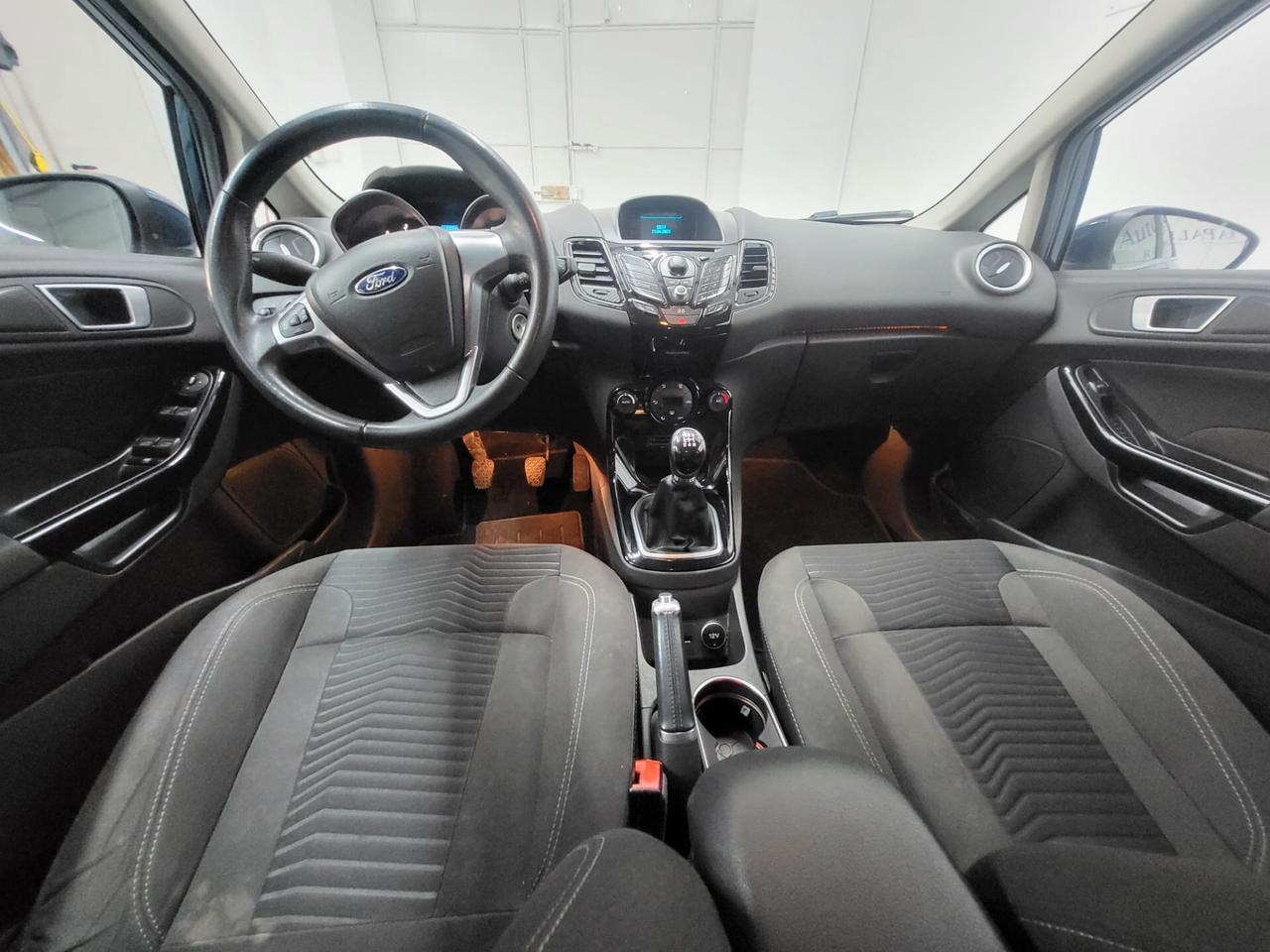 Ford Fiesta 1.5 TDCi 75CV 5 porte Titanium