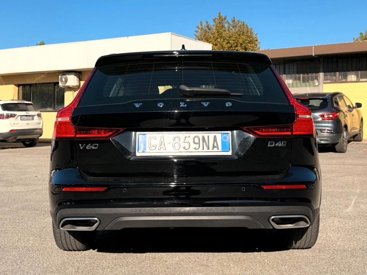 Volvo V60 Cross Country D4 AWD Geartronic Business Pro