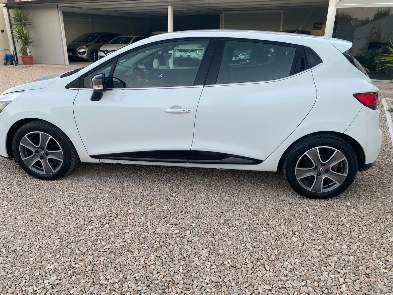 Renault Clio 1.5 dCi 8V 75CV 5 porte Costume National