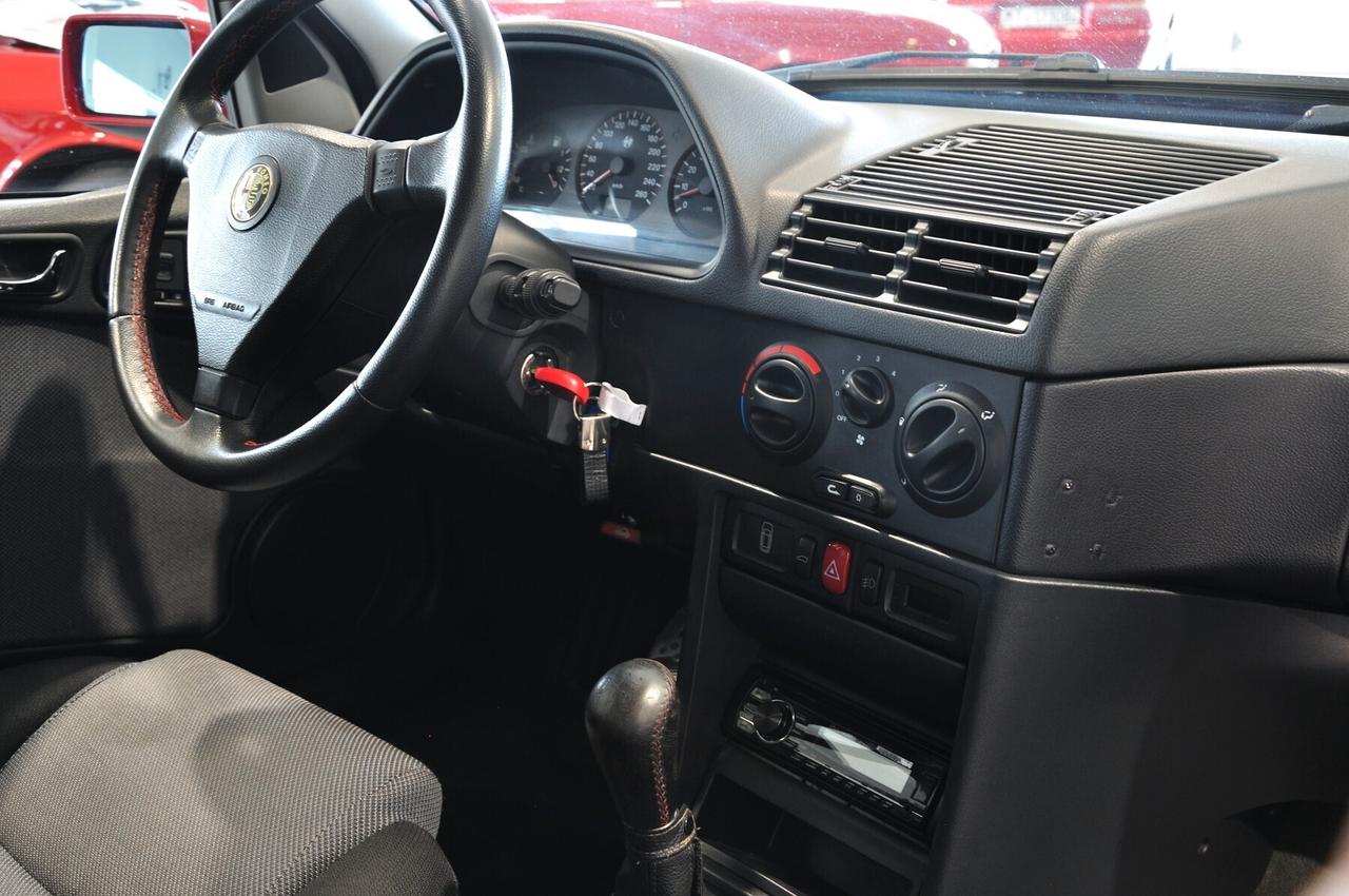 Alfa Romeo 145 2.0i 16V Twin Spark cat Quadrifoglio
