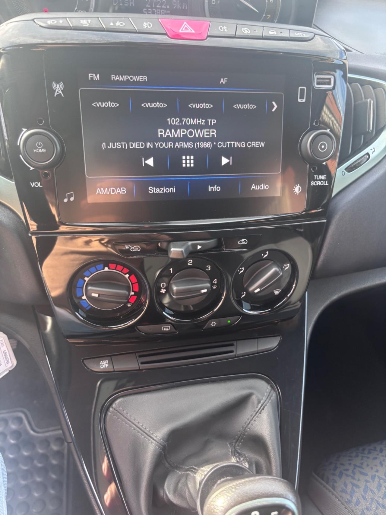 Lancia Ypsilon 1.0 FireFly 5 porte S&S Hybrid Gold