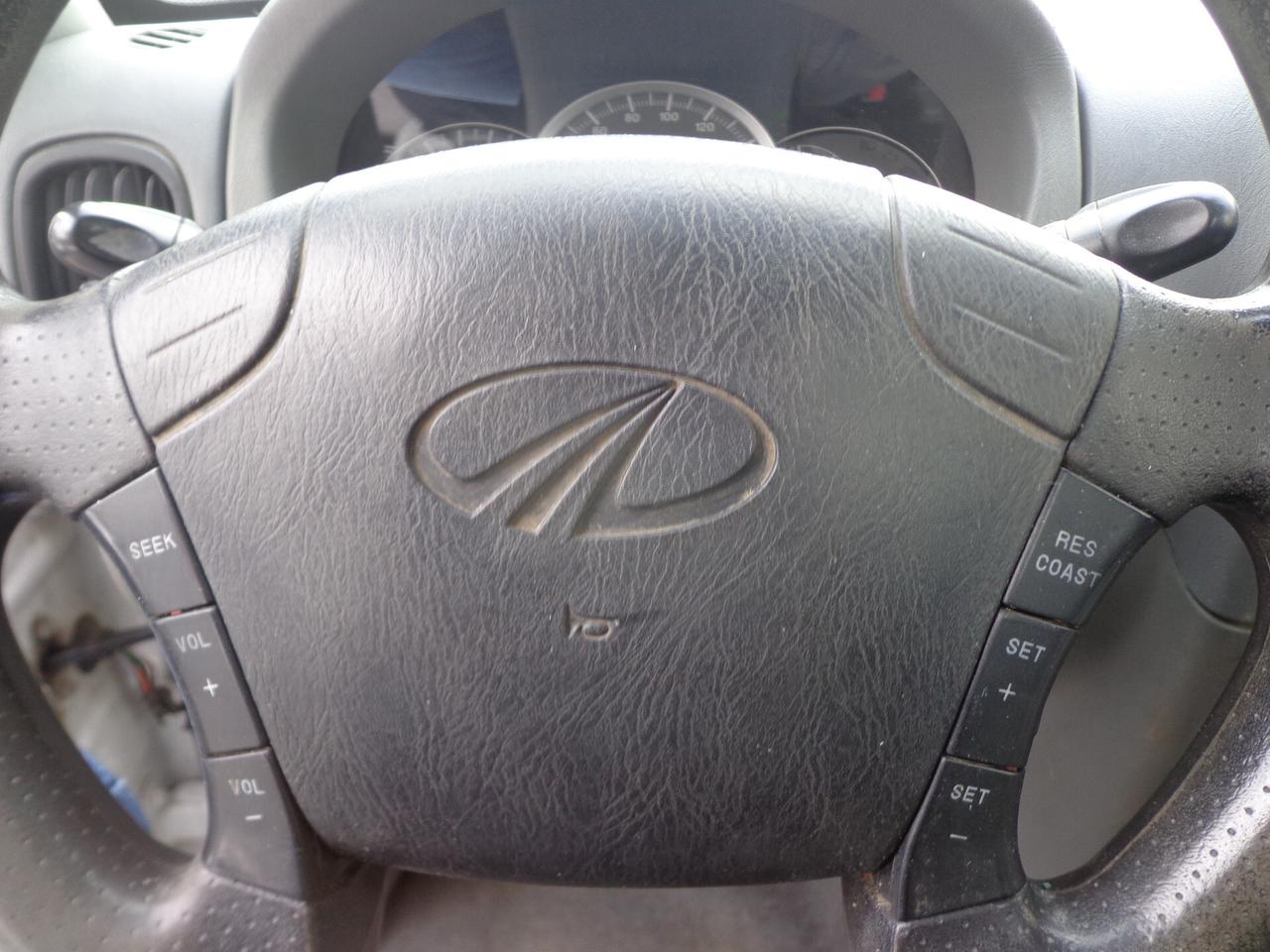 Mahindra Goa 2.2 CRDe 16V 2WD SC Trilaterale Pick-Up