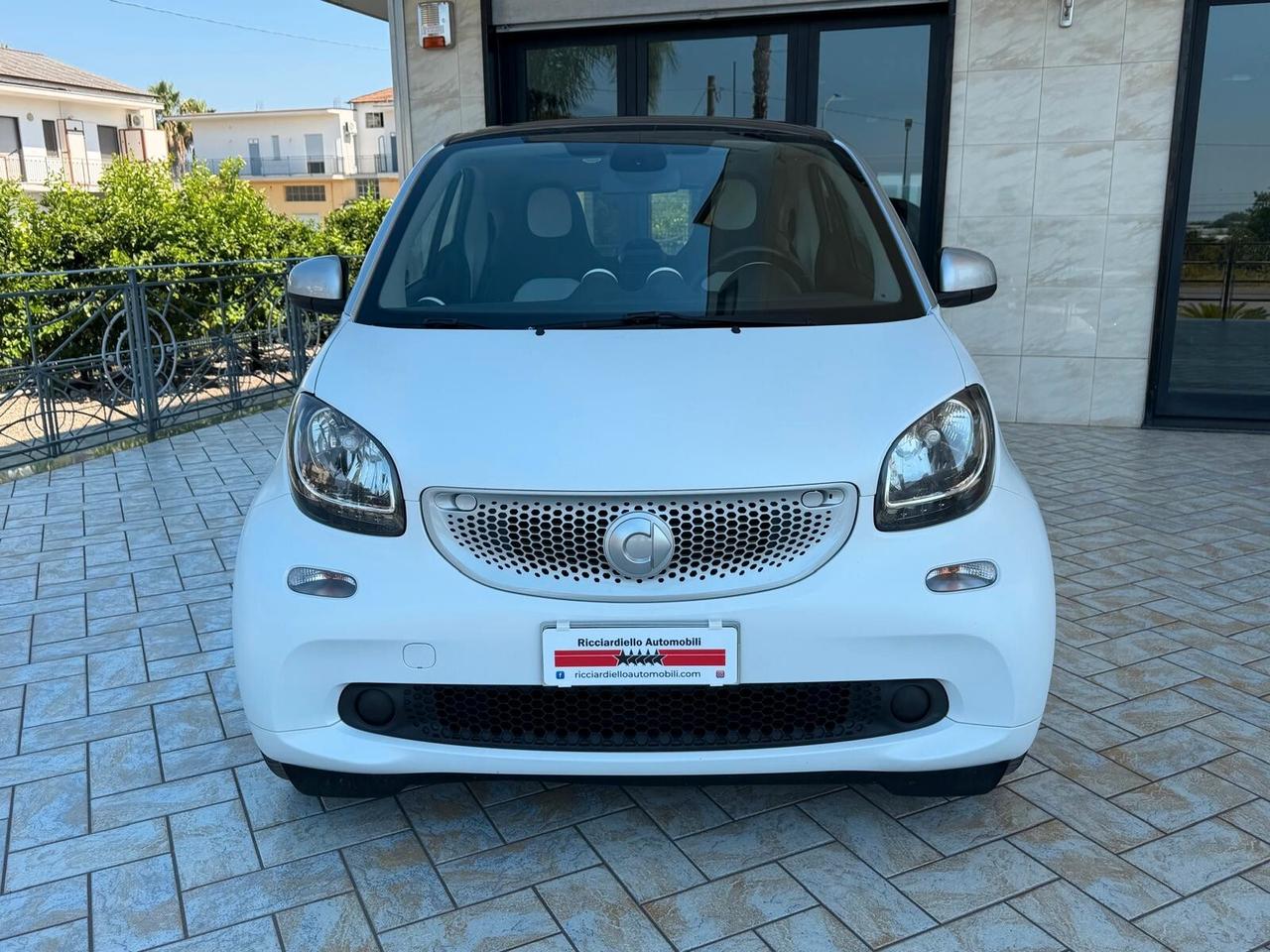 Smart ForTwo 1.0 71 coupé Passion - bianco opaco