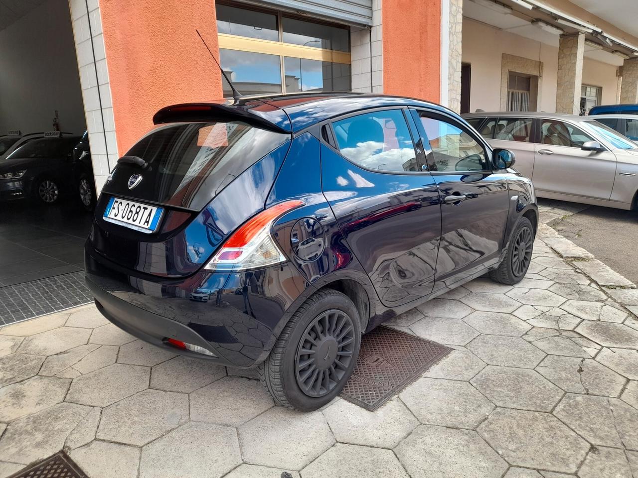 LANCIA YPSILON 1.2