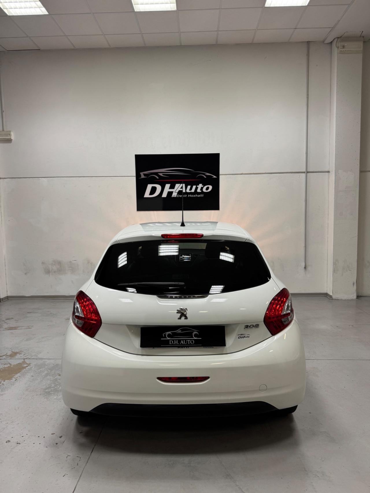Peugeot 208 1.4 HDi 68 CV 5 porte Allure