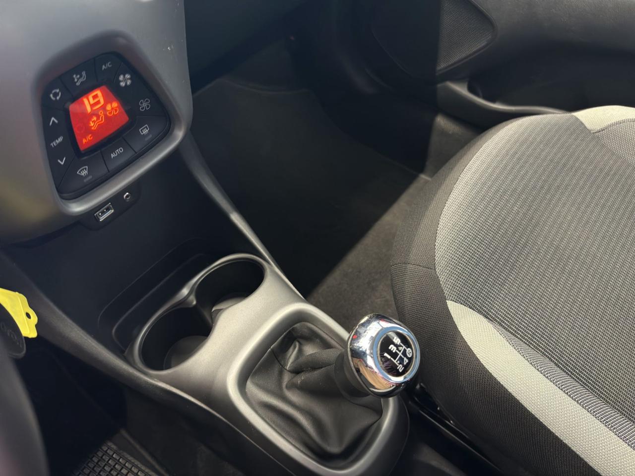 Toyota Aygo 5p 1.0 x-fun 72cv