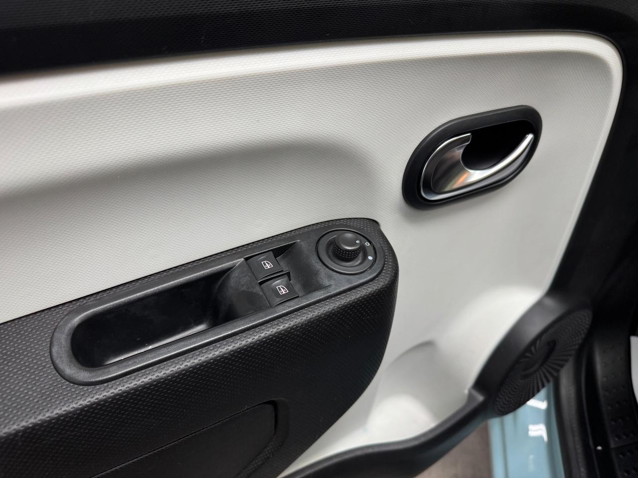 Renault Twingo OpenAir /0.9cc 90 CV /AUTOMATICA / TETTO APRIBILE