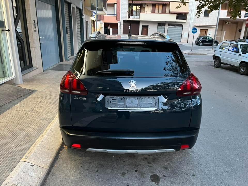 Peugeot 2008 BlueHDi 120 S&S Crossway