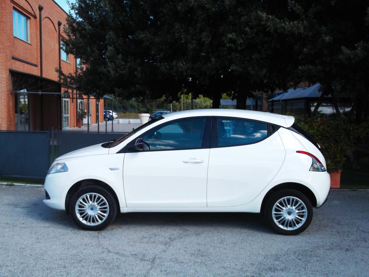 Lancia Ypsilon 1.0 Turbo Metano 2013 Neopat