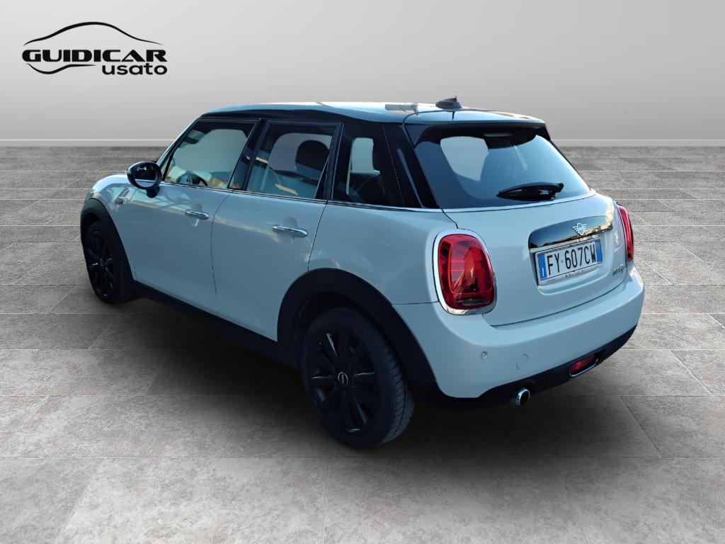 MINI Mini IV F55 2018 5p - Mini 5p 1.5 Cooper D Business