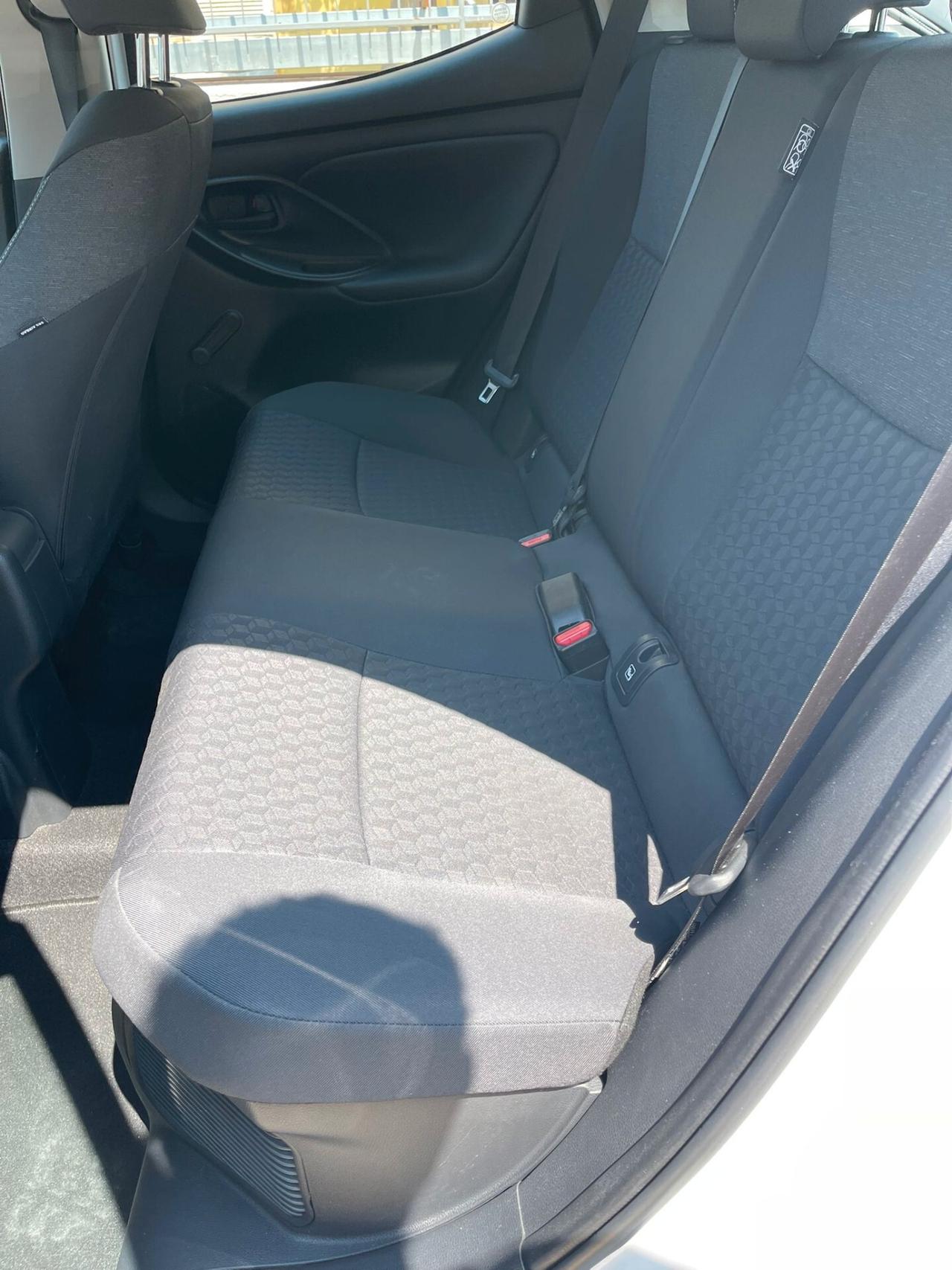 Toyota Yaris 1.5 Hybrid 5 porte Business