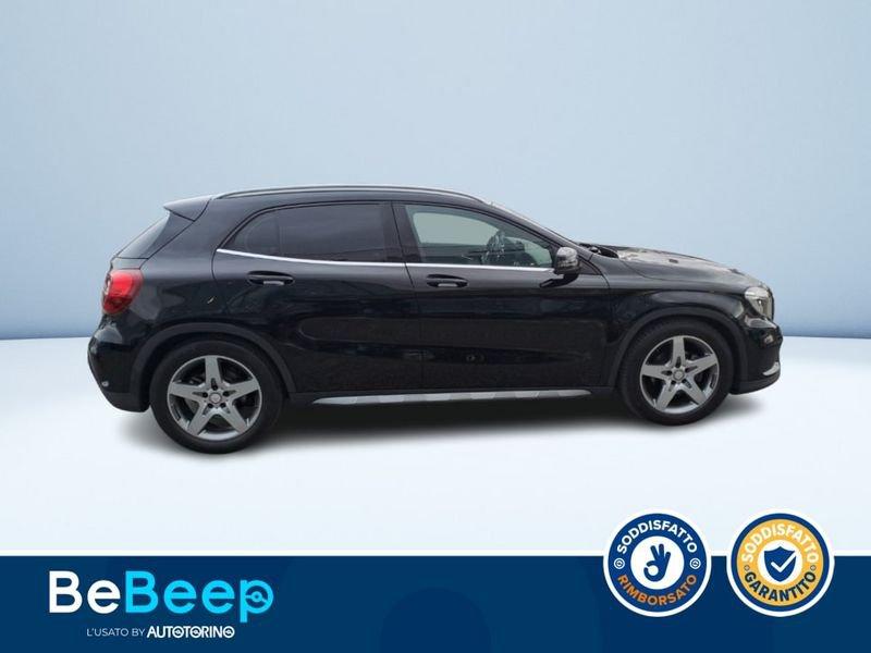 Mercedes-Benz GLA 200 D (CDI) PREMIUM 4MATIC AUTO