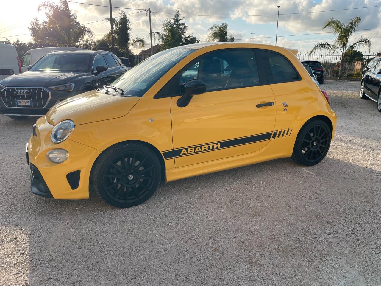 Abarth 595 1.4 Turbo T-Jet 180 CV Competizione