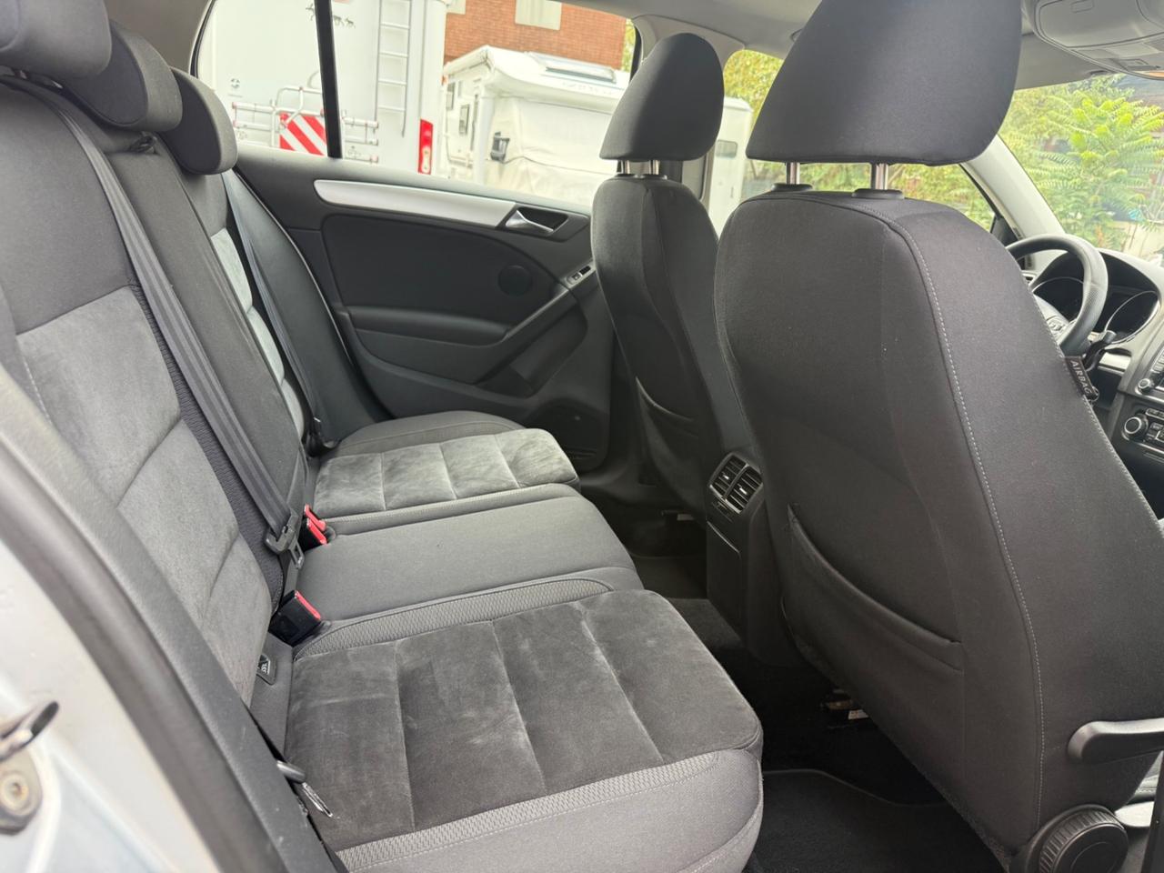 Volkswagen Golf 1.6 TDI DPF 5p. Highline