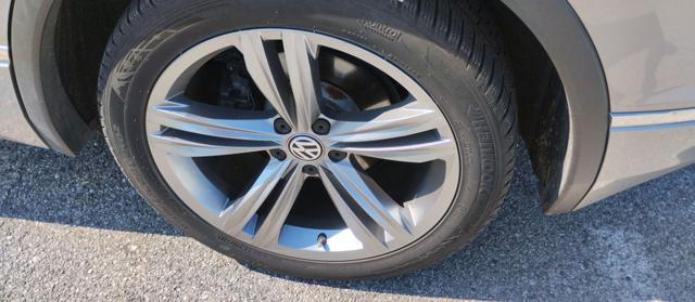 VOLKSWAGEN Tiguan 1.6 TDI SCR Sport R LINE BlueMotion Technology
