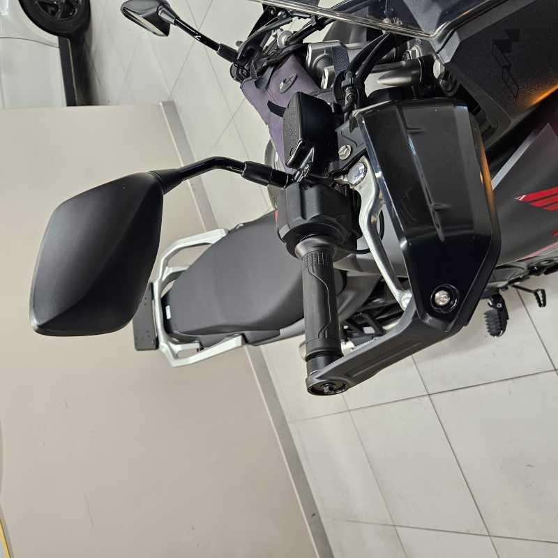 Honda Transalp XL750 - 2024