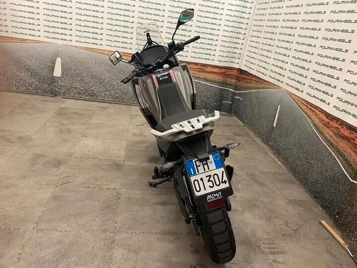 Moto Morini X-Cape 649