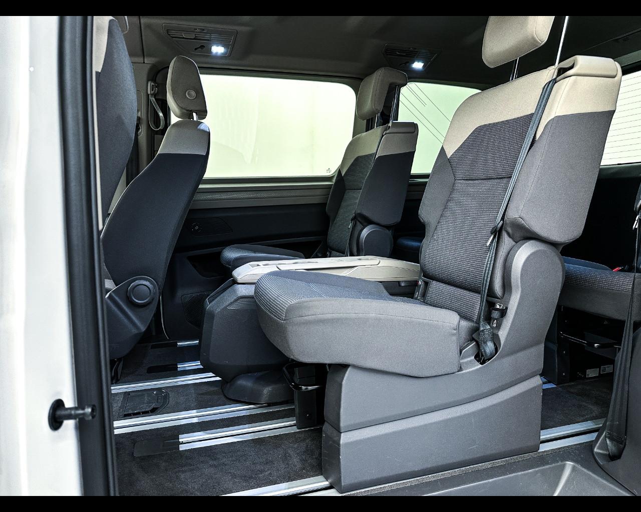 VOLKSWAGEN Multivan 7ª '21-> - Multivan 2.0 TDI 150CV DSG Space