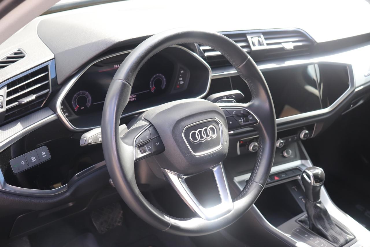 Audi Q3 40 TDI quattro S tronic Business Advanced