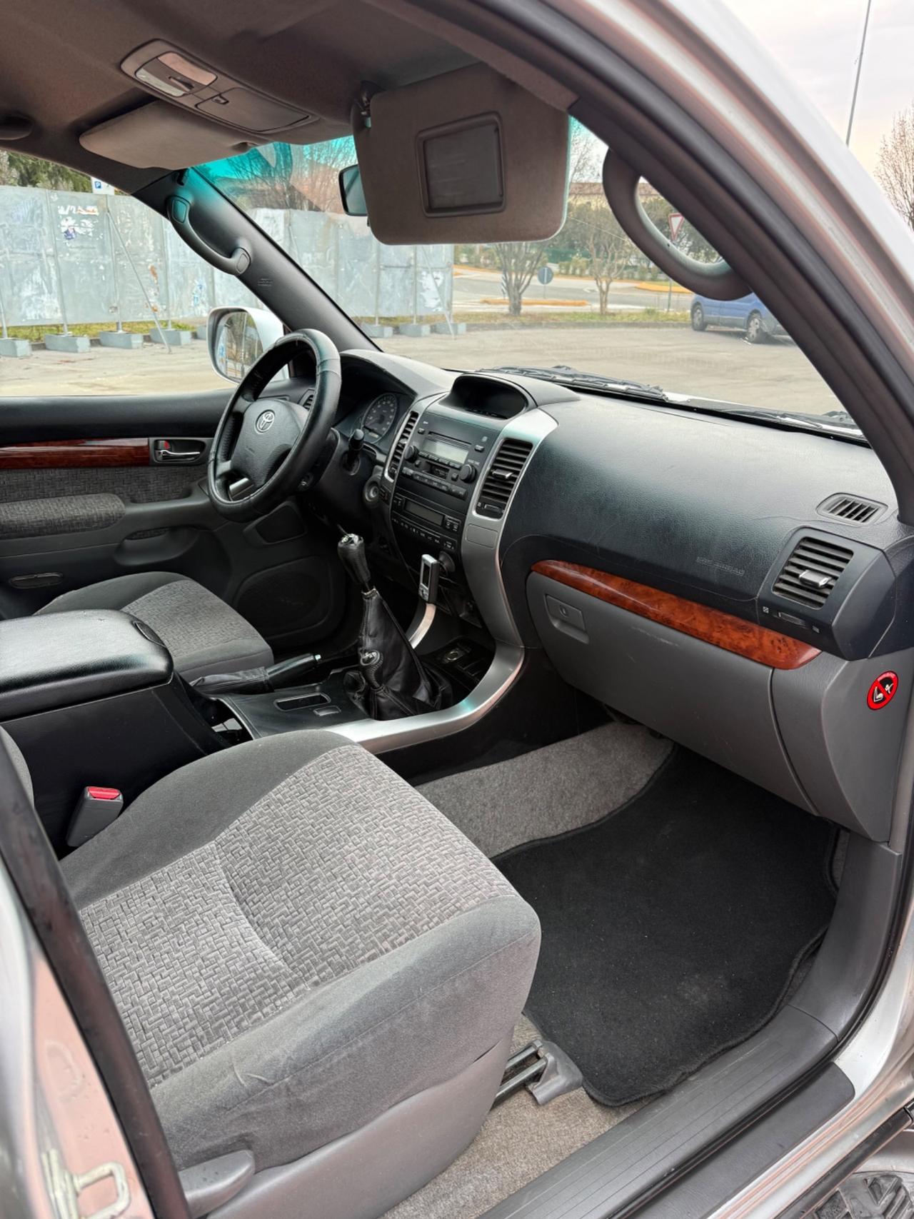 Toyota Land Cruiser 3.0 D-4D 16V cat 5 porte Sol