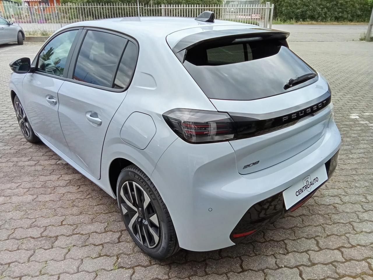 Peugeot 208 Business Turbo 100cv